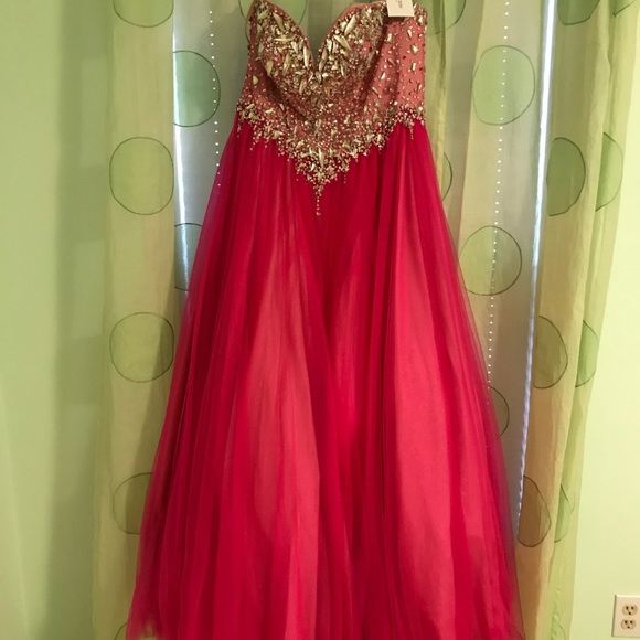 Glamour by Terani Couture Pink Prom Dress - Picture 5 of 8
